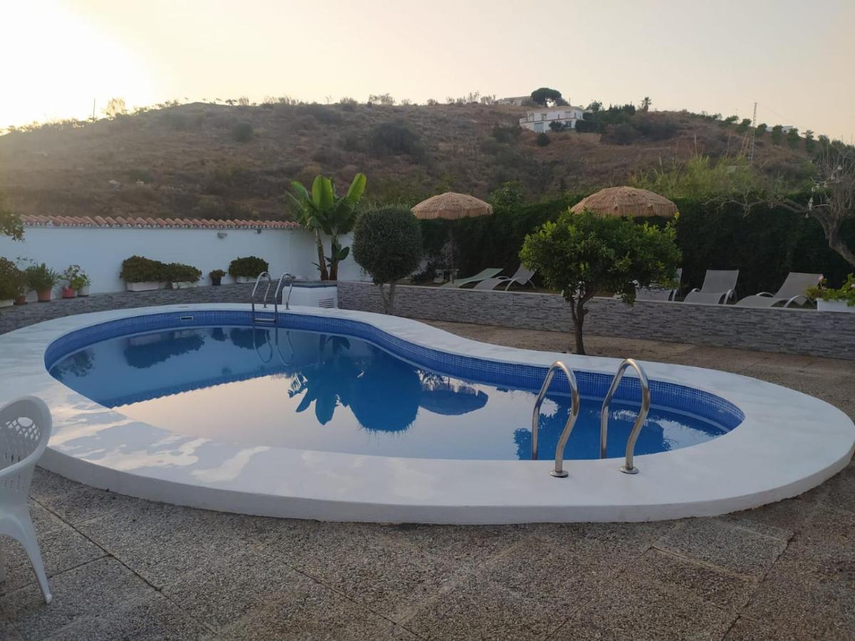 Villa Candela en Benajarafe piscina privada Bagian luar foto